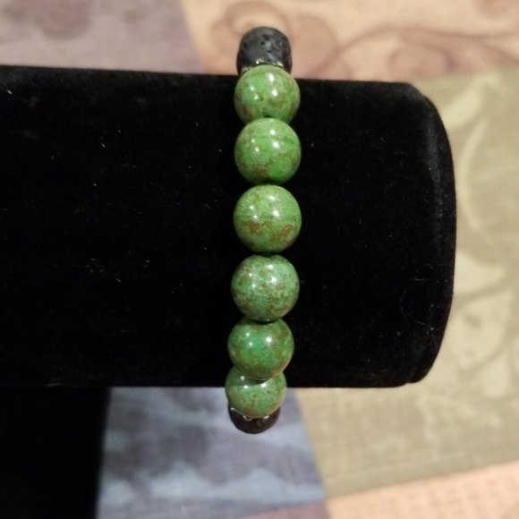 !!!!SOLD!!!! Lava stone bracelet - Picture 2 of 2
